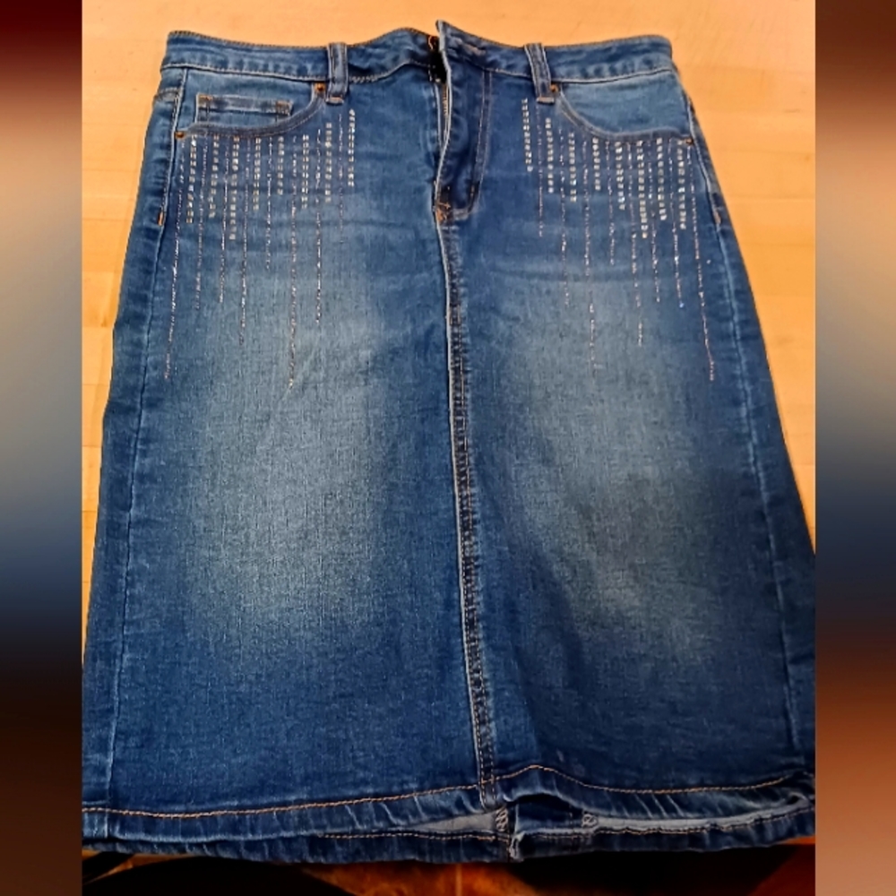 Women's size Small dark Jean skirt